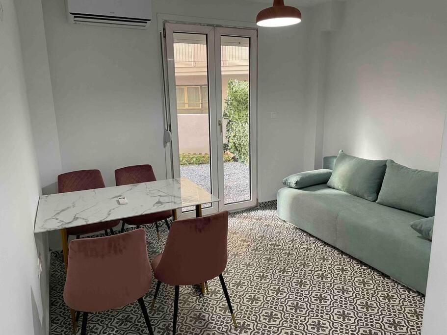 Family Apartment With Private Yard Next To Agios Dimitrios Church Selanik Dış mekan fotoğraf
